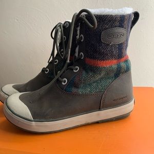 Keen Elsa Boot size 7.5